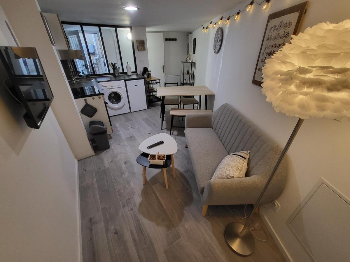 Superbe Appartement T2 Centre Historique เลอ ซูเตอร์เรน ภายนอก รูปภาพ