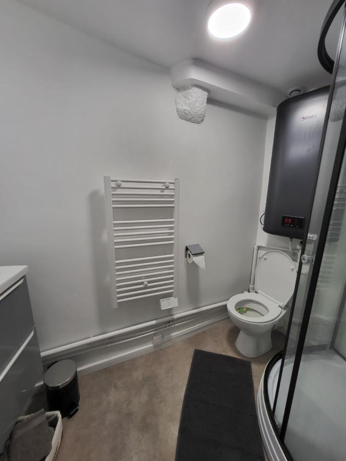 Superbe Appartement T2 Centre Historique เลอ ซูเตอร์เรน ภายนอก รูปภาพ